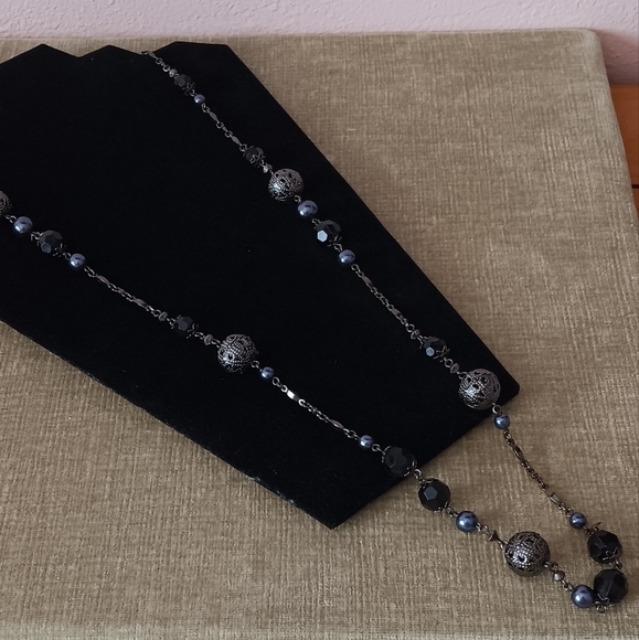 Dark Tone Metal Chain Beaded Necklace - Picture 2 of 12